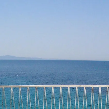 Apartment Seaside Secluded Apartments Cove Skozanje, Hvar - 4624