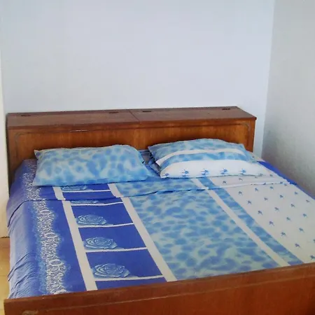Seaside Secluded Apartments Cove Skozanje, Hvar - 4624 Apartment Gdinj