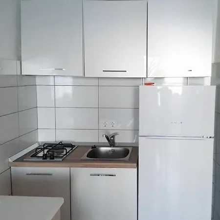 Seaside Secluded Apartments Cove Skozanje, Hvar - 4624 Apartment Gdinj
